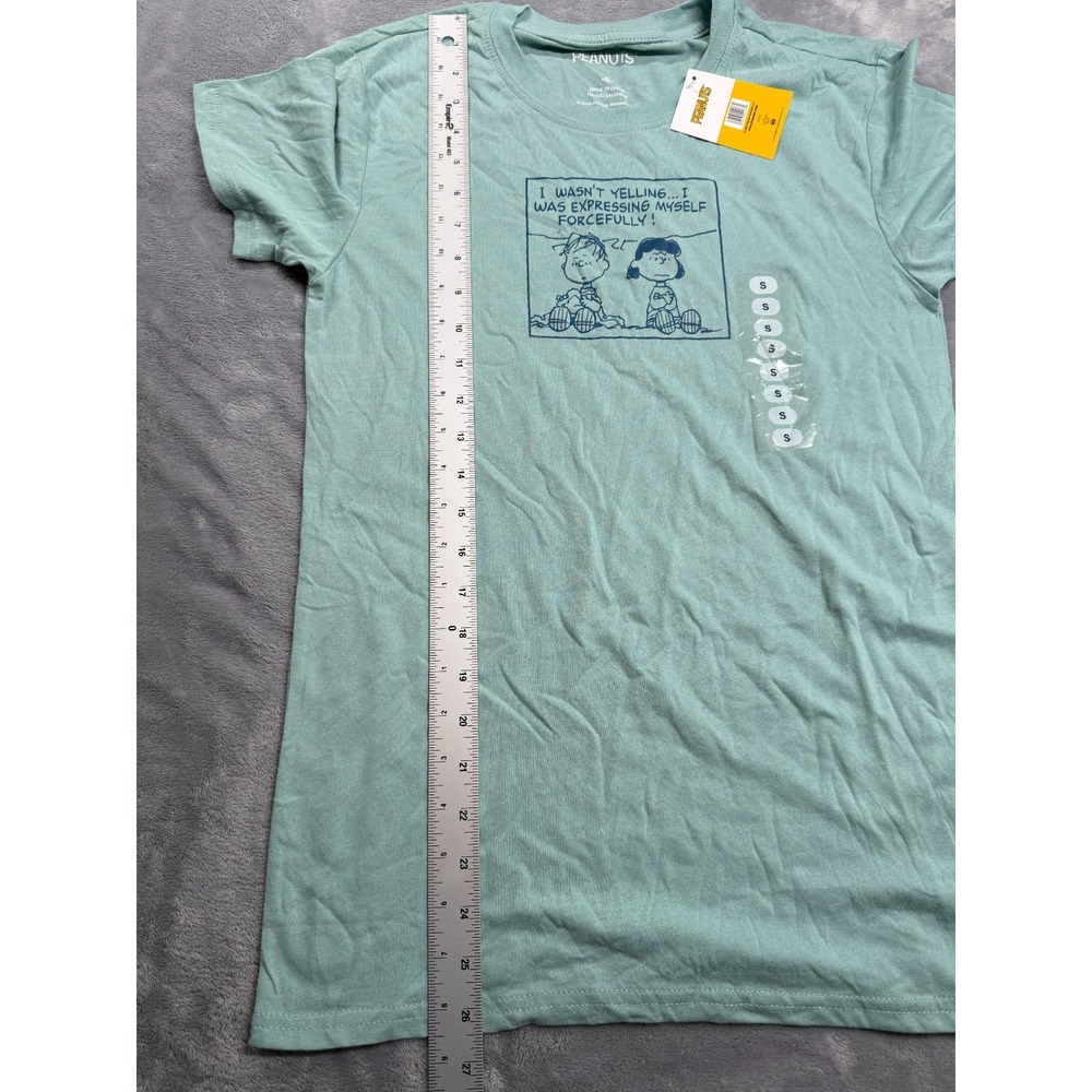 Peanuts Lucy Linus Graphic T Shirt Womens Small Green NWT “I Wasn’t Yelling” - Picture 8 of 8